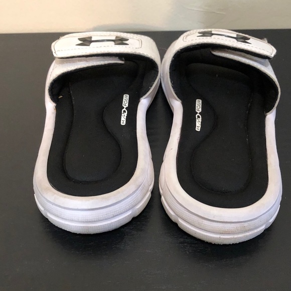 🩴Youth Under Armour Sandals 🩴 - Picture 5 of 6